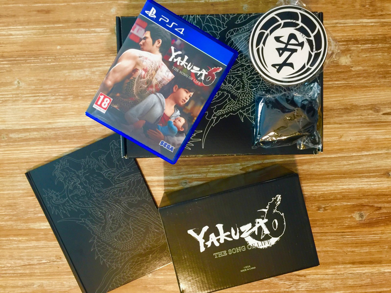 Unboxing Yakuza 6 : The Song of Life – After Hours Premium Edition – PS4